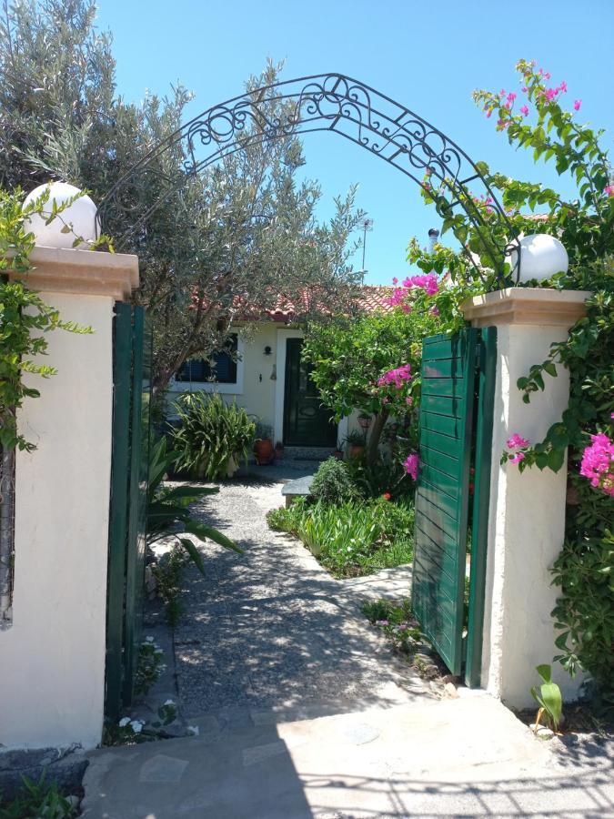 Arhontiko Kastelorizia Villa อาฟานโท ภายนอก รูปภาพ